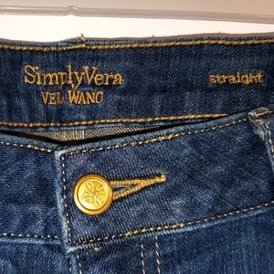 Simply Vera Vera Wang Jeans Size 10 Straight Leg Capris